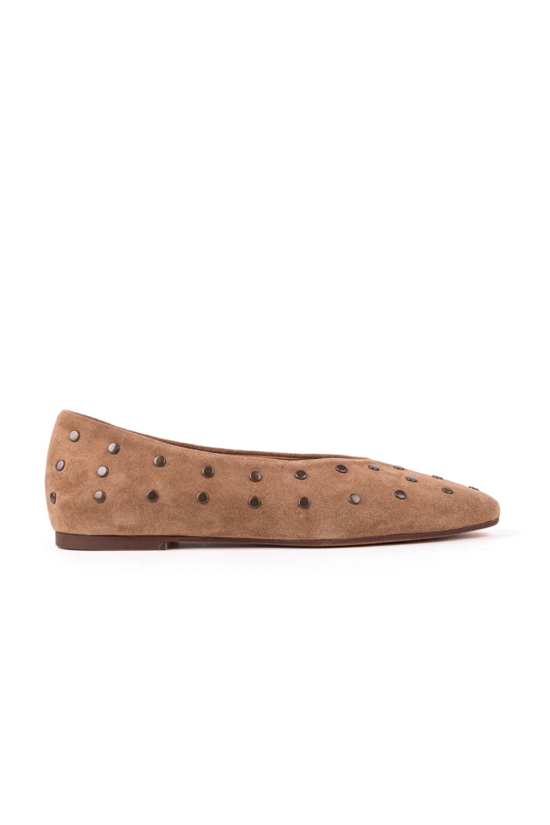 Sabrinas em croute com tachas douradas - Image 9